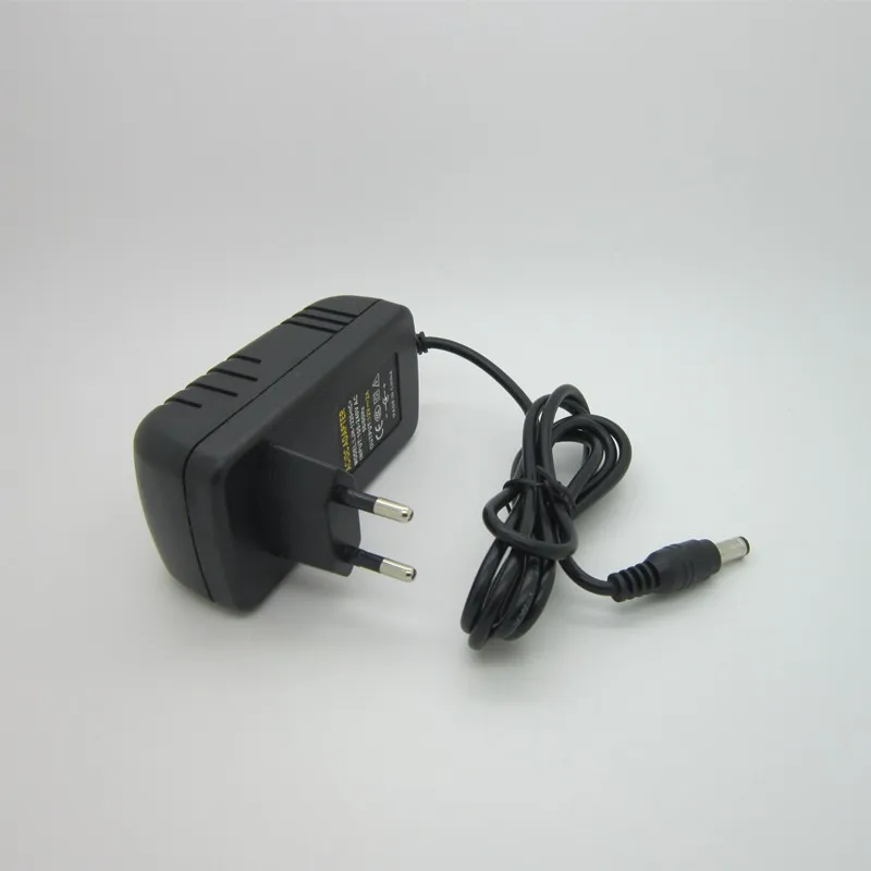 Adaptador de corriente 12V 2A