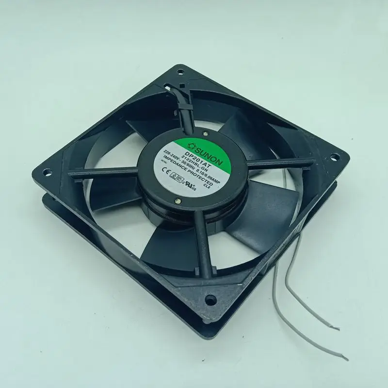 Detalle de las aspas del ventilador