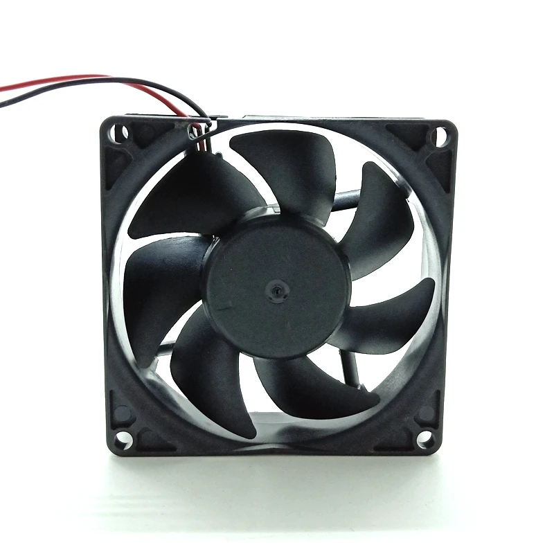 Ventilador instalado en chasis