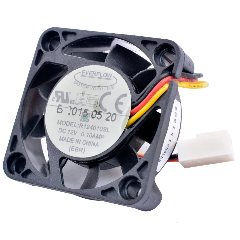 Ventilador EVERFLOW montado en aplicación de refrigeración
