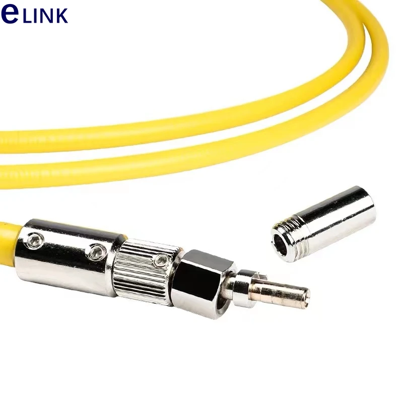 Detalle del conector y revestimiento blindado