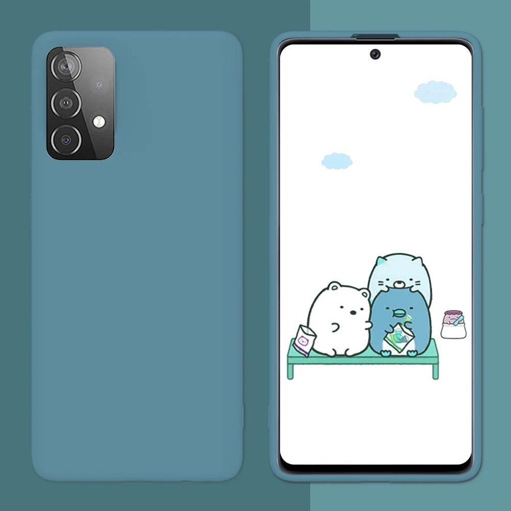 Funda en color sólido sobre una superficie plana
