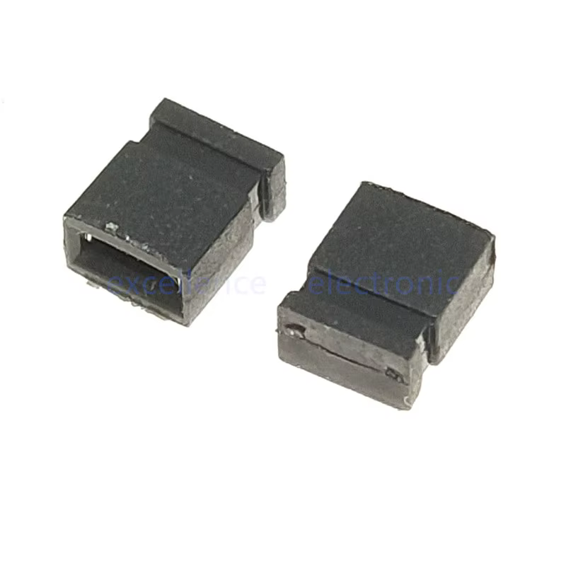 Detalle lateral del conector de 1,27 mm