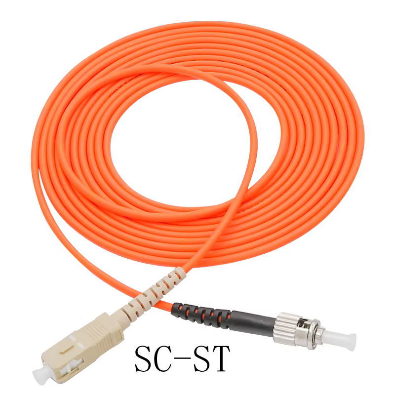 Instalación de cable de fibra en rack