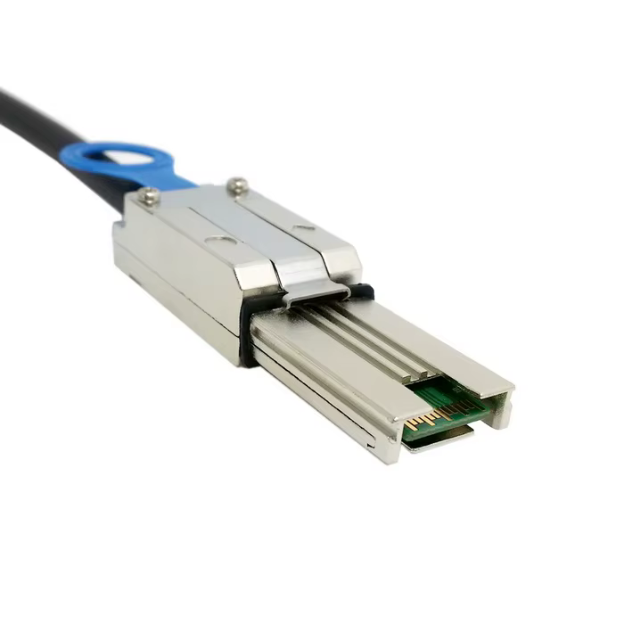 Detalle de conectores Mini SAS HD