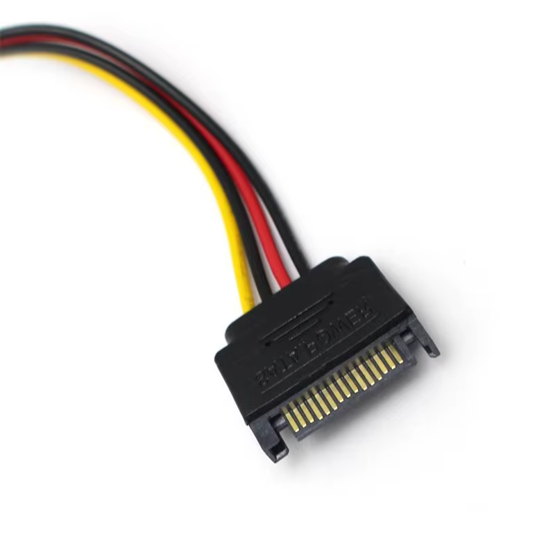Adaptador conectado a dispositivo de almacenamiento
