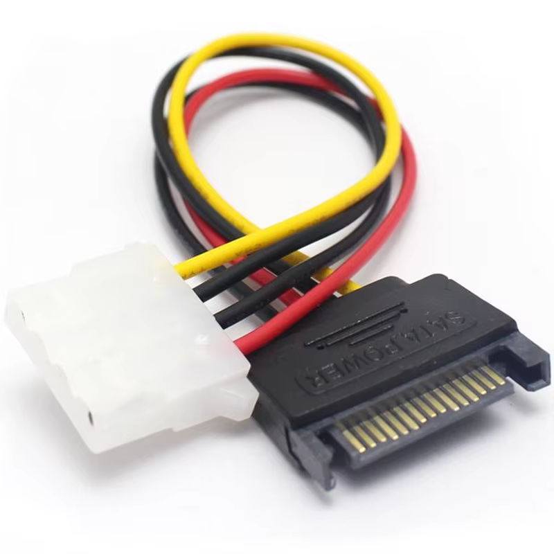 Cable adaptador SATA a Molex en contexto de instalación
