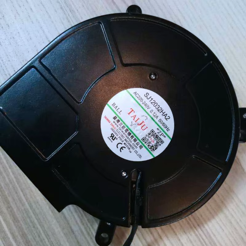 Soplador centrífugo SXDOOL en entorno de taller