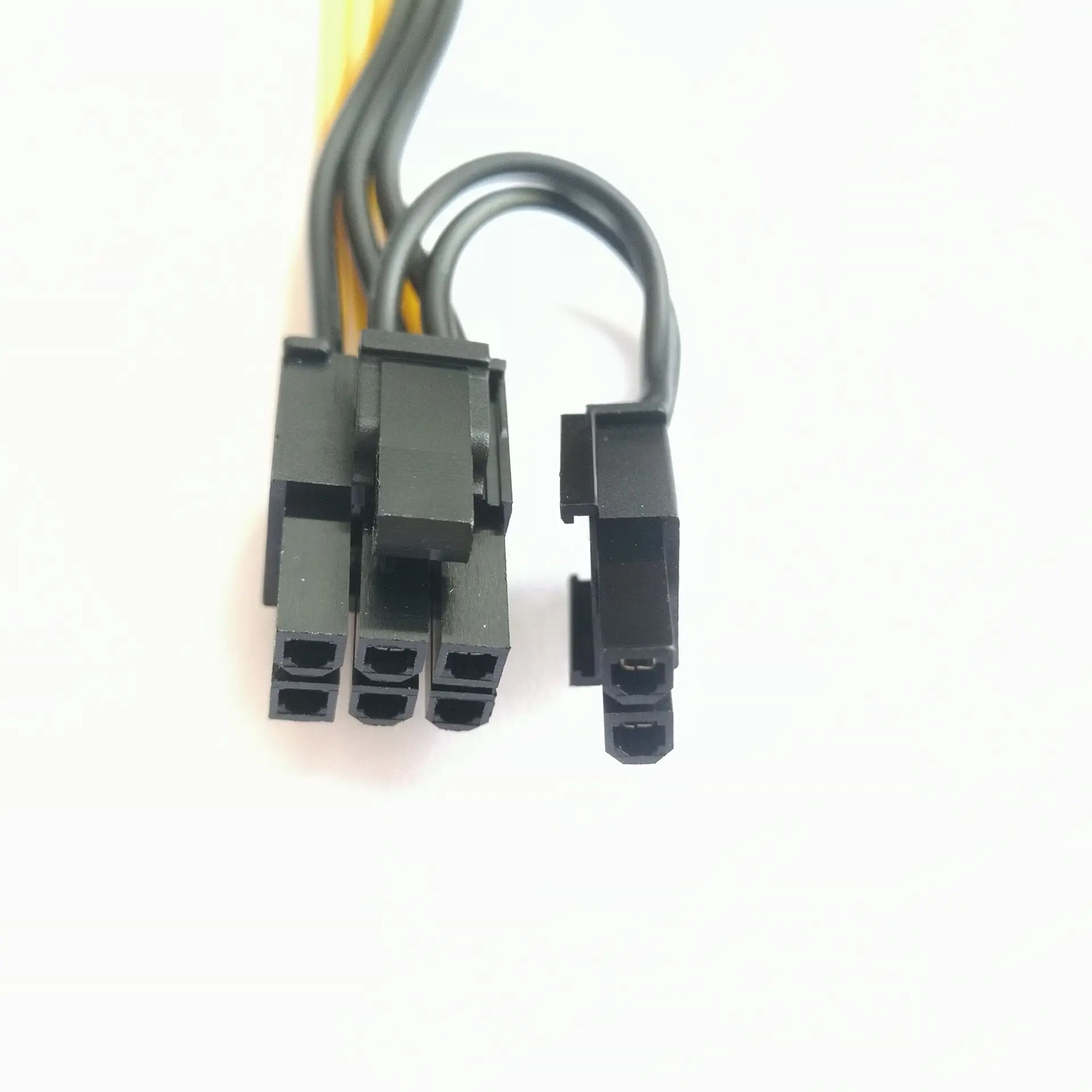 Cable Molex a PCIe 6+2 — foto3