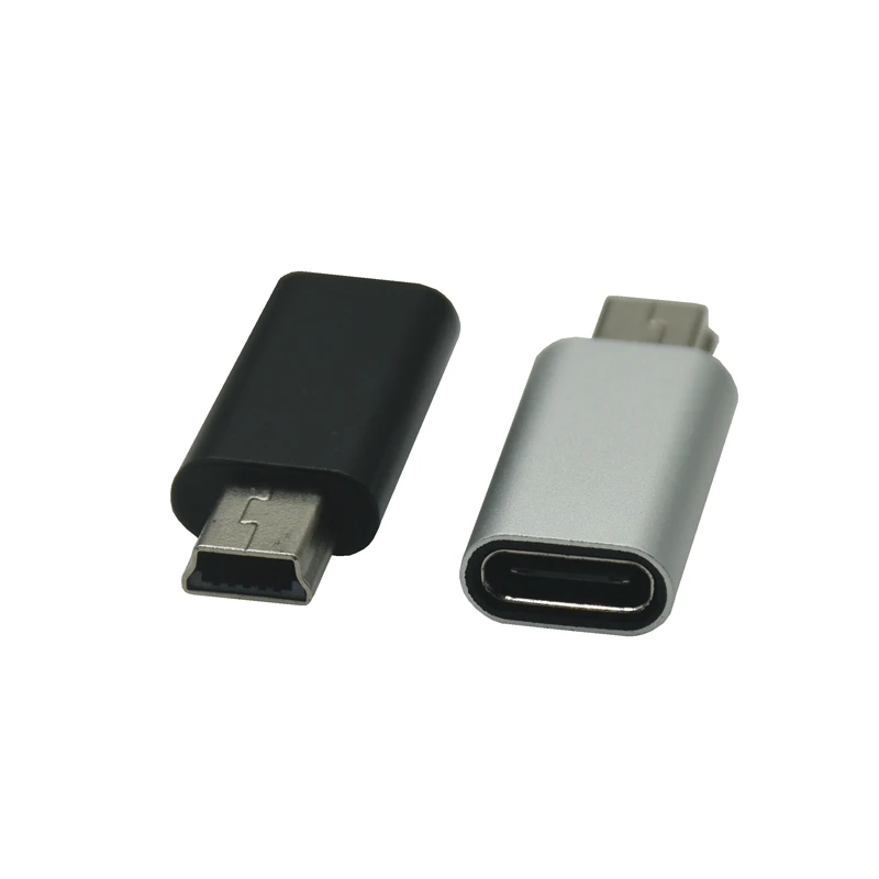 Adaptador conectado a cable USB-C