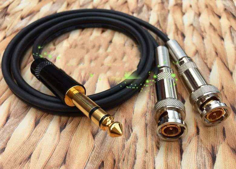Detalle del conector 6,35mm chapado en oro
