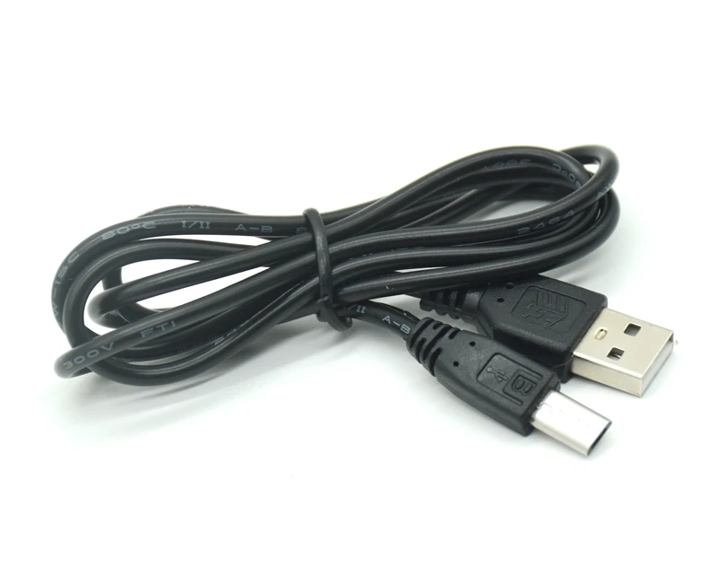 Primer plano del cable conectado a un smartphone