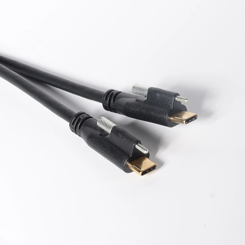 Detalle del conector USB-C con rosca de bloqueo