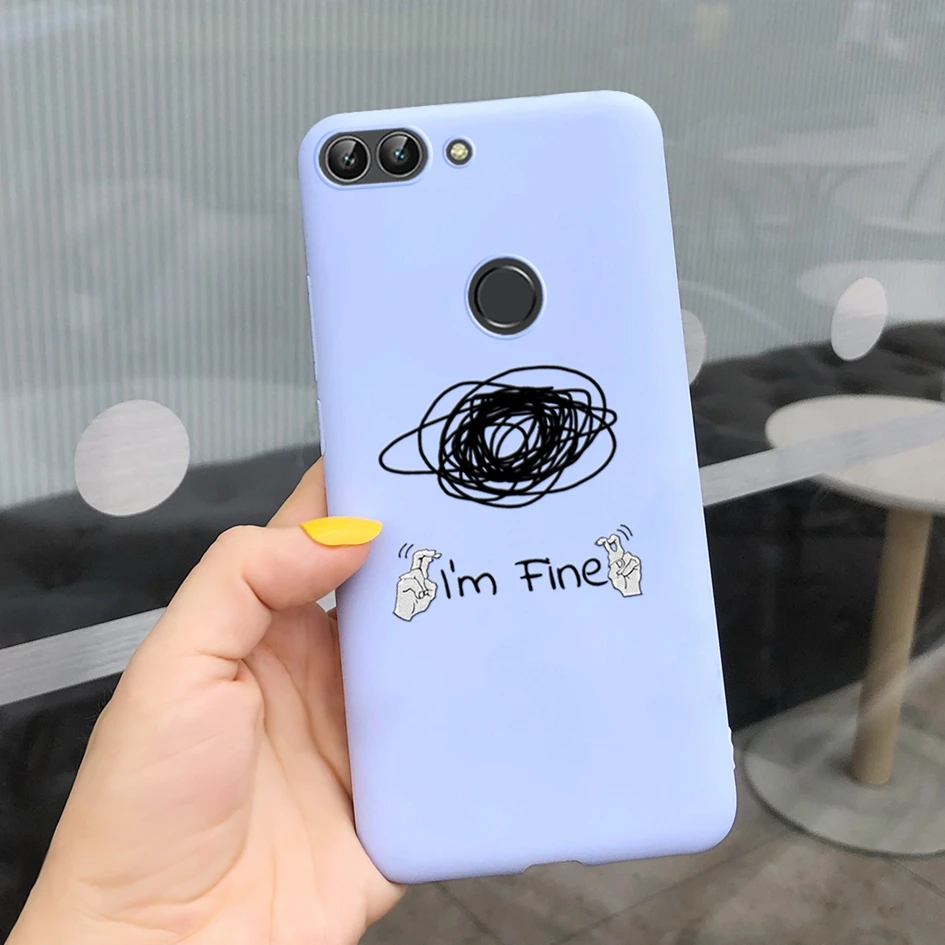 Vista frontal de la funda con diseño de margaritas