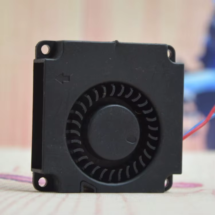 Ventilador Delta para mini PC
