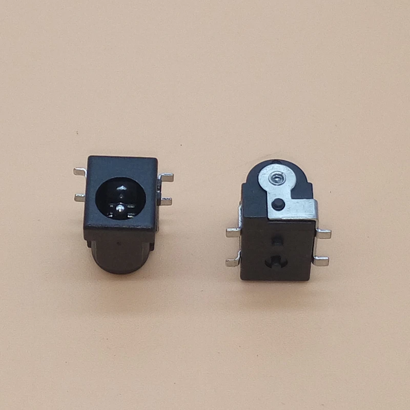 Conector SMD DC-005 en placa