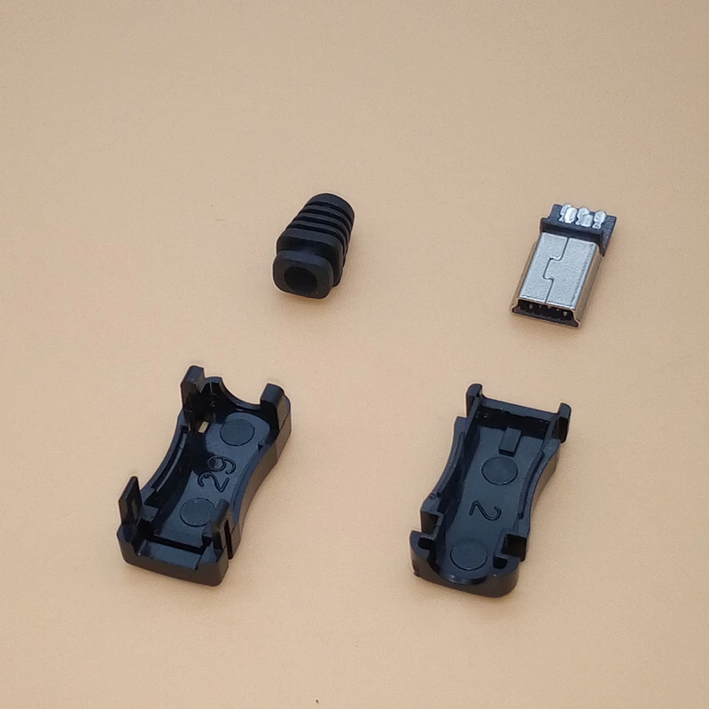 Conector macho Mini USB 5 pines ángulo amplio