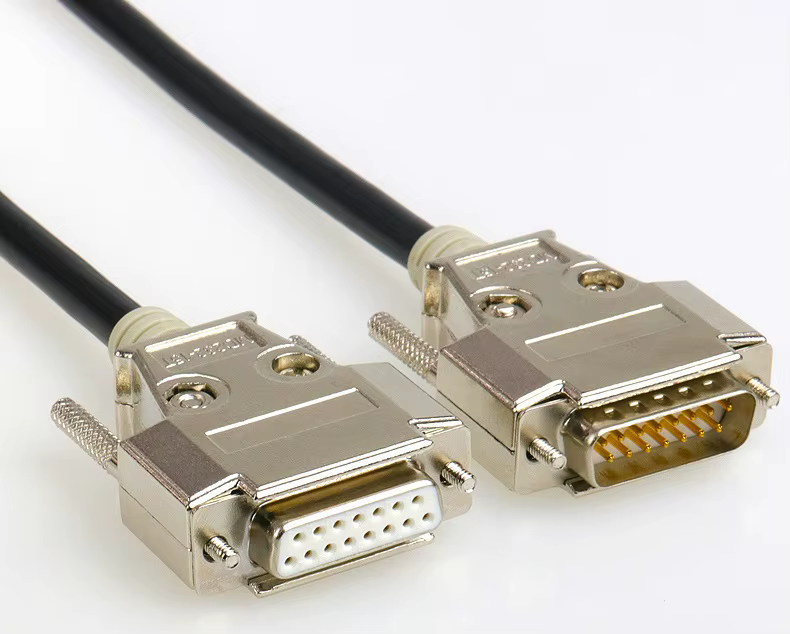 Cable DB15 visto lateral con conectores macho