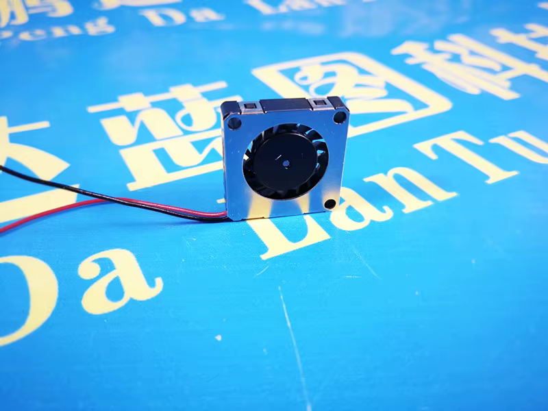 Vista del ventilador compacto FB1804