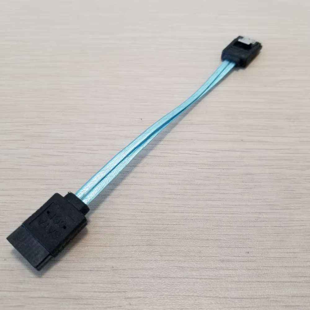 Conectores SATA Macho del cable