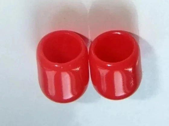 Conector SMA con tapa instalada, protegido