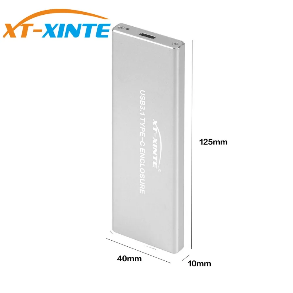 Caja NVMe con cable y destornillador
