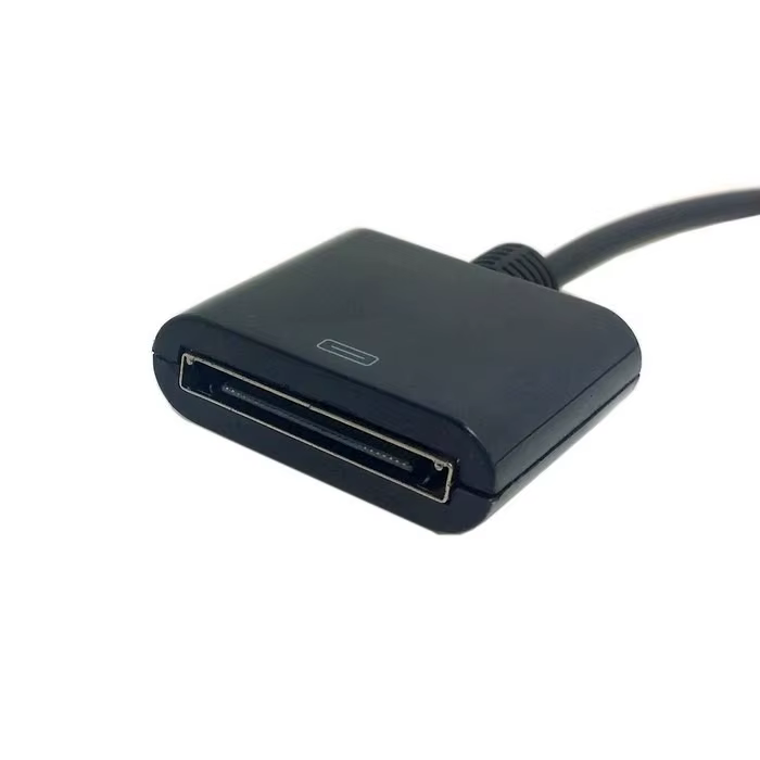 Adaptador en uso con cable iPhone