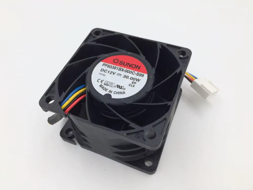 Ventilador instalado en configuración de rack