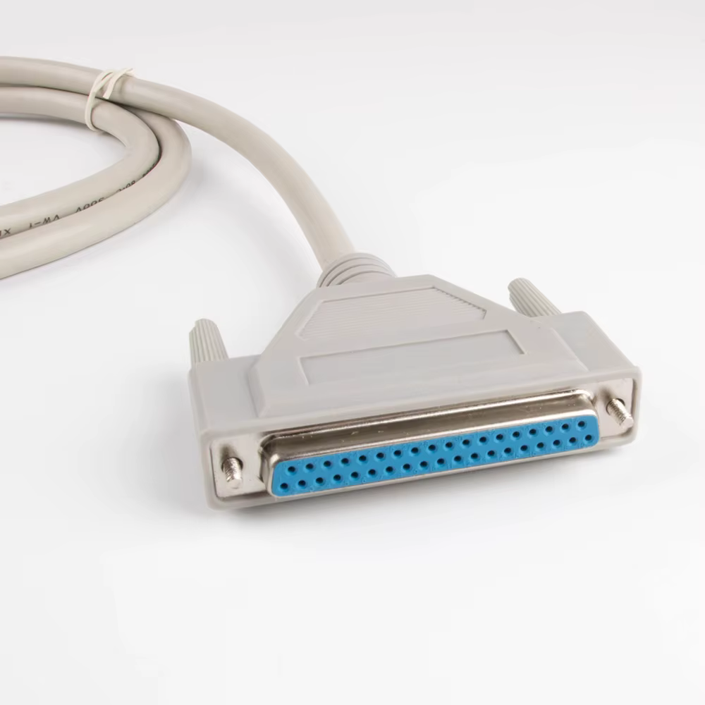 Aplicación del cable DB37 en entorno de laboratorio