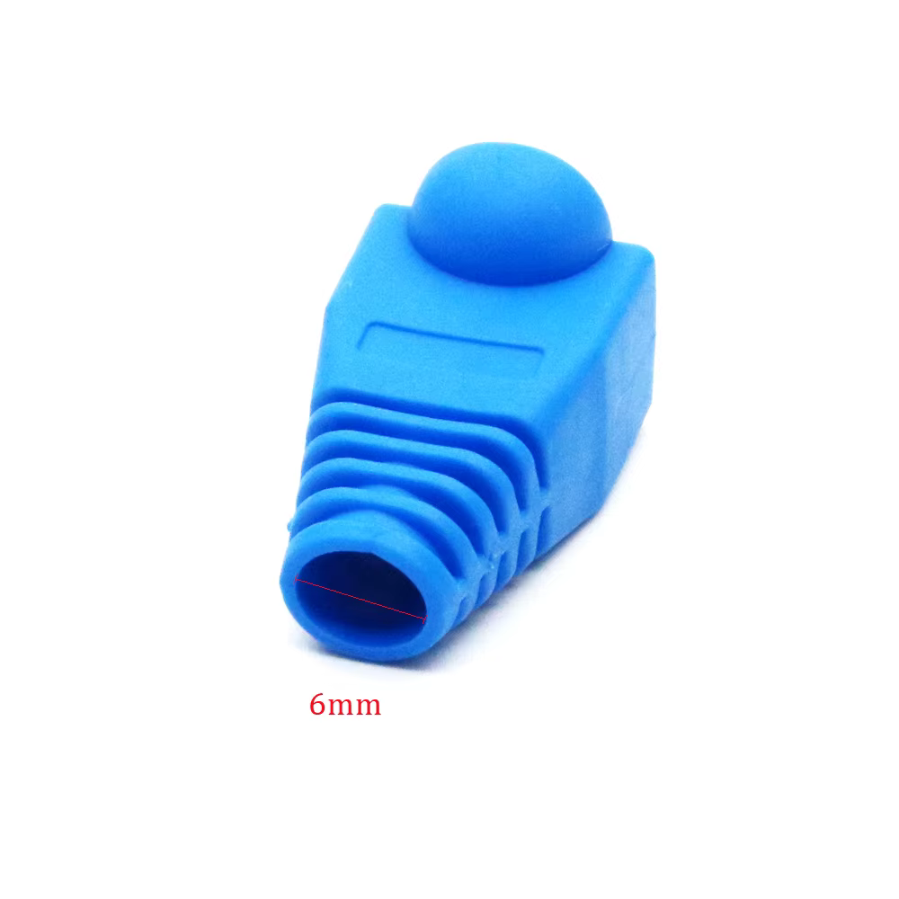Vista detallada de las fundas protectoras instaladas en conectores RJ45