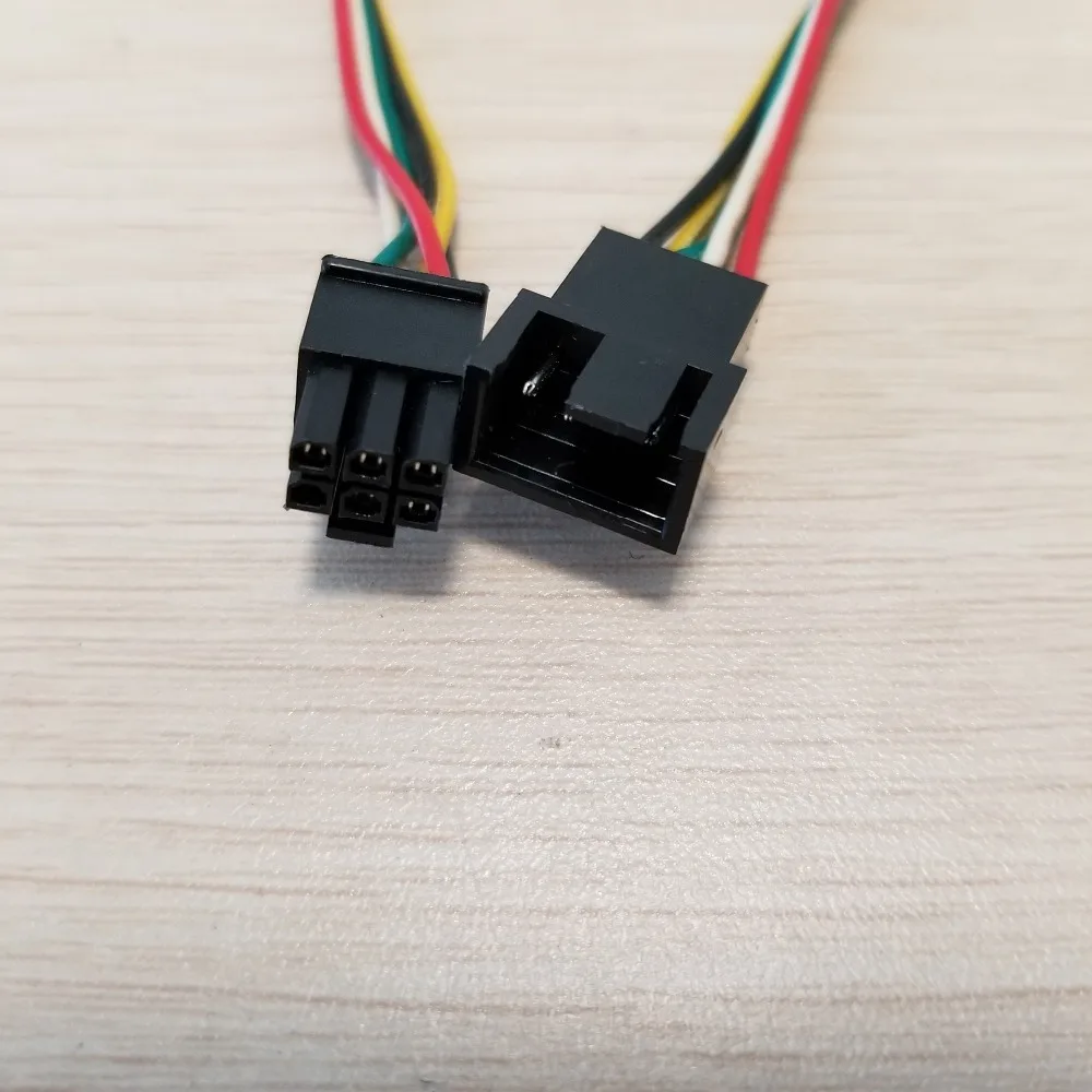 Instalación del adaptador en la placa base de una estación de trabajo