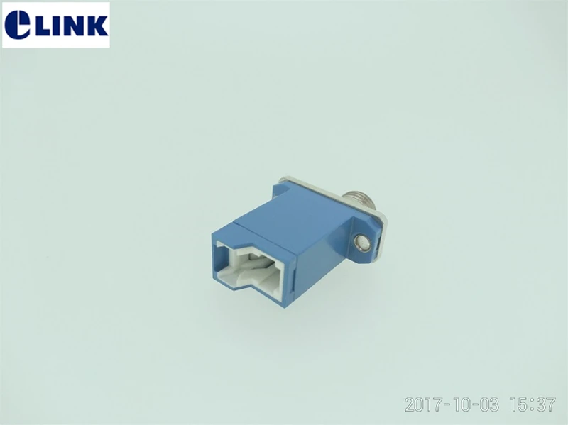 Detalle del conector FC hembra del adaptador