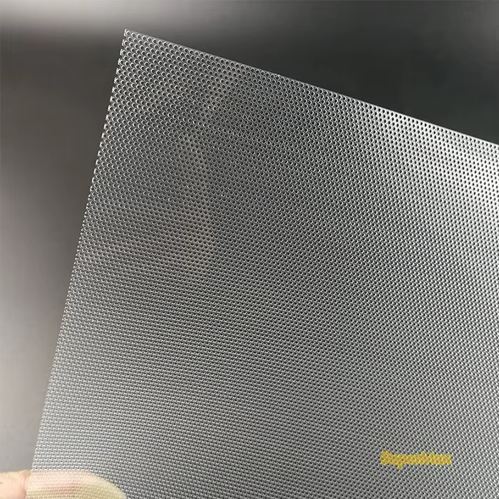 Carcasa transparente de PVC vista frontal
