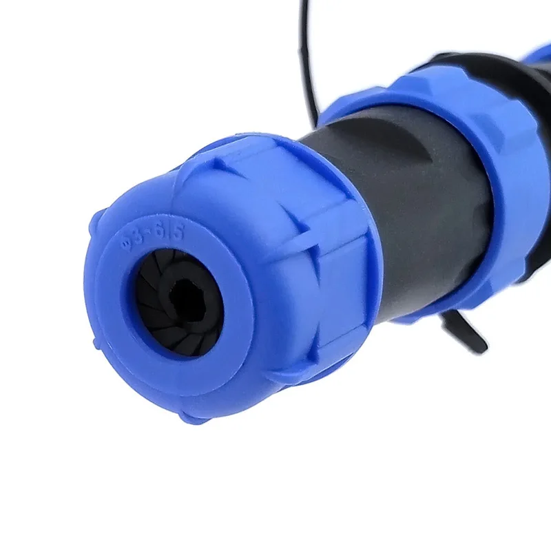 Sistema de sellado y rosca del conector