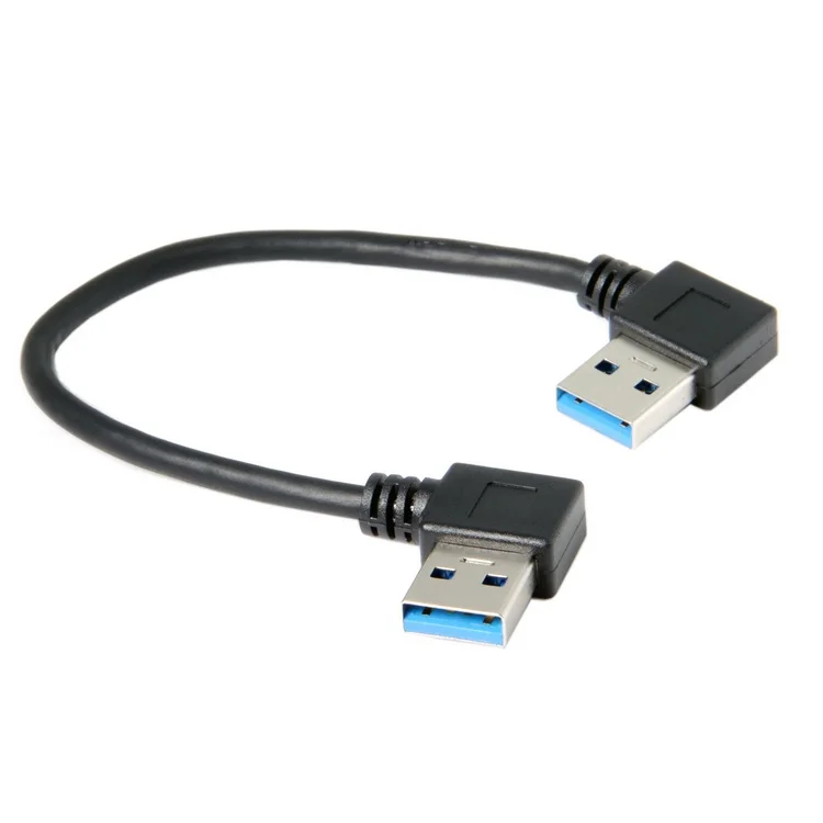 Cable instalado en un gabinete de computadora