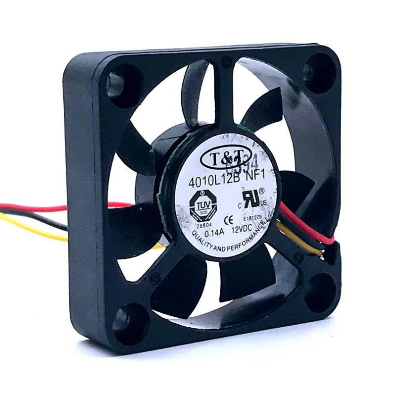 Ventilador instalado en placa