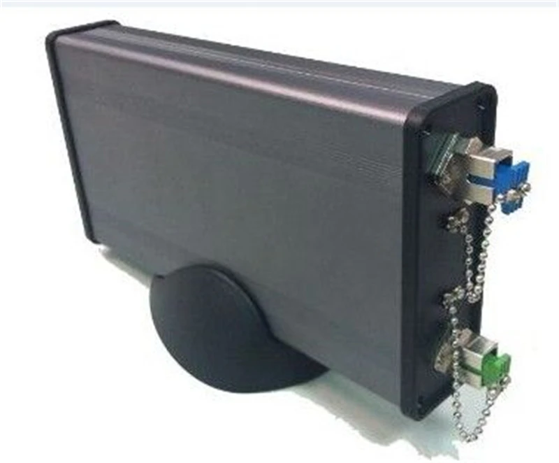 Imagen frontal de la caja OTDR metálica