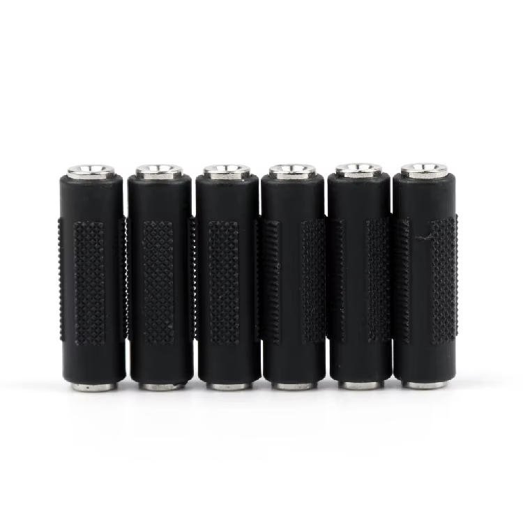 Adaptador jack estéreo 3,5mm hembra a hembra