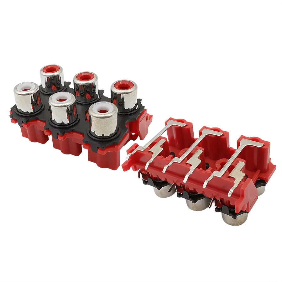 Conector RCA hembra para montaje en una interfaz compatible