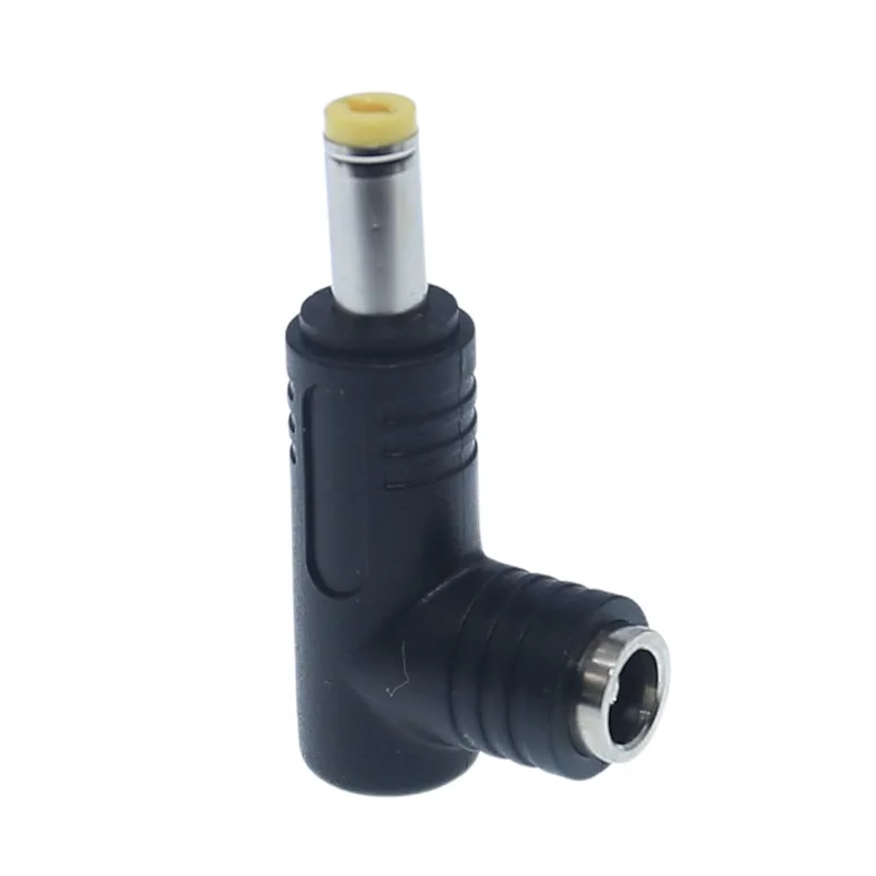 Detalle del conector macho 5,5x1,7mm