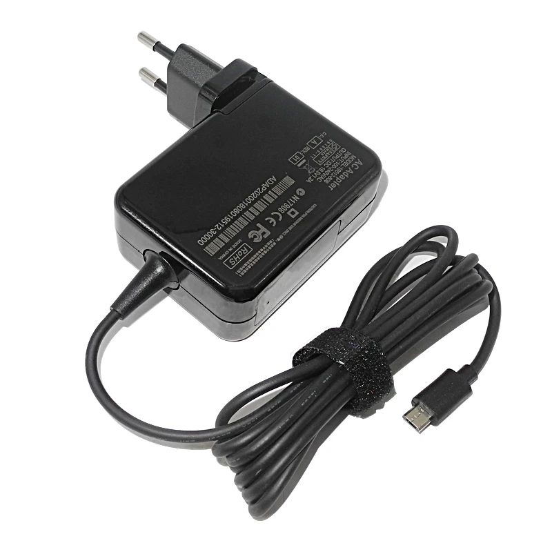 Detalle del adaptador con indicadores LED