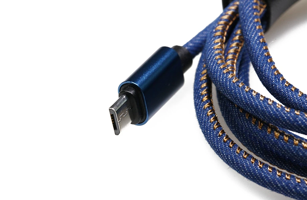 Cable enrollado y listo para guardar