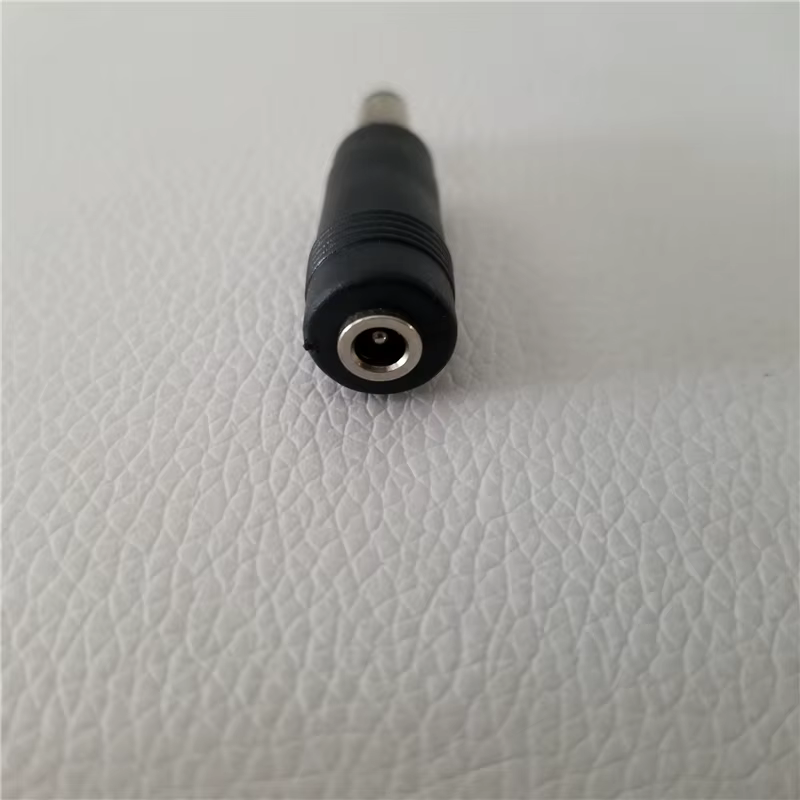 Conector en contexto de uso