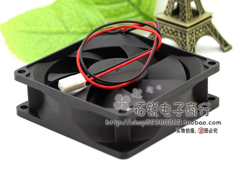 Tamaño comparativo 8cm