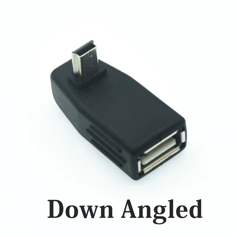 Vista frontal del adaptador Mini USB OTG en ángulo