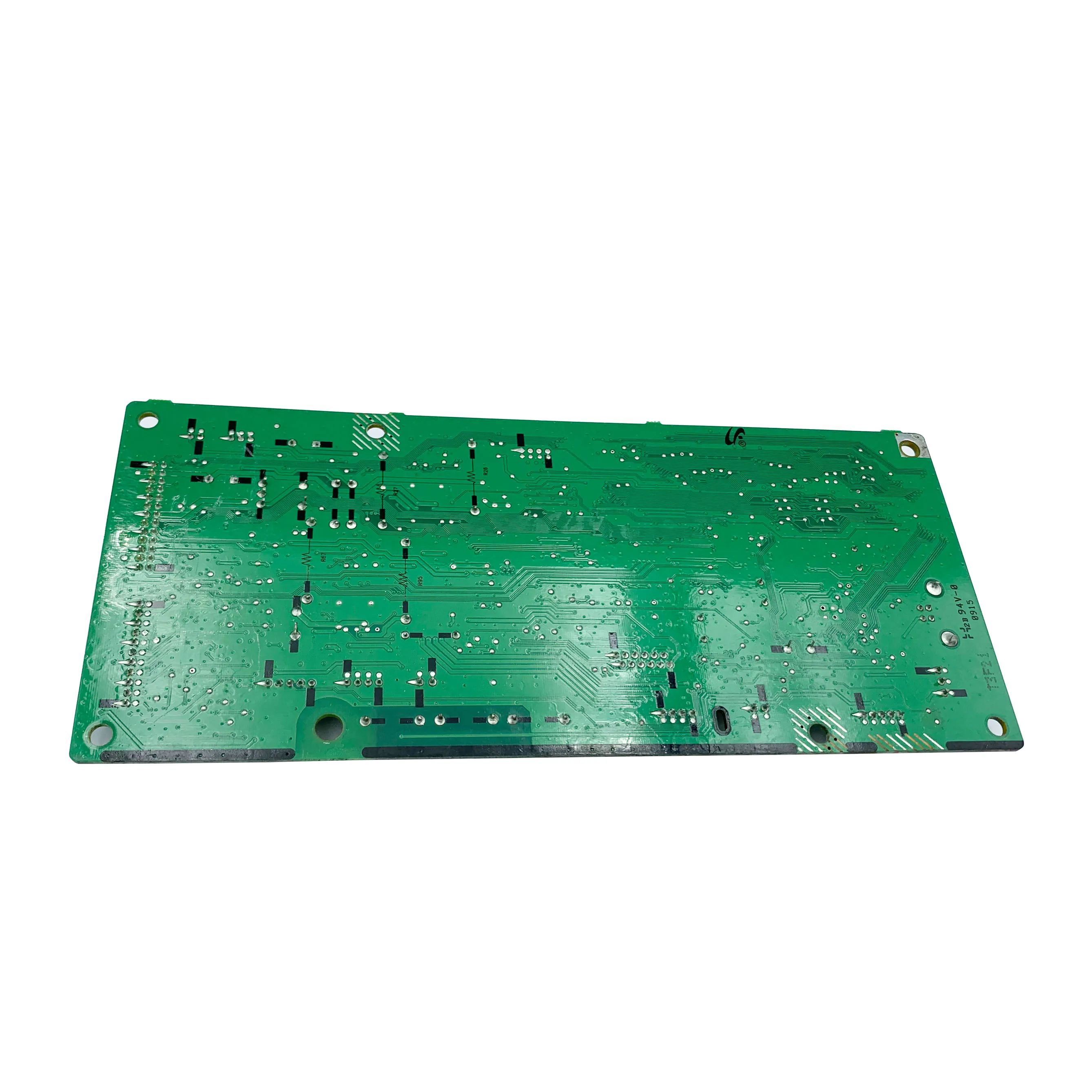 Detalle de la placa base lógica con chip y componentes