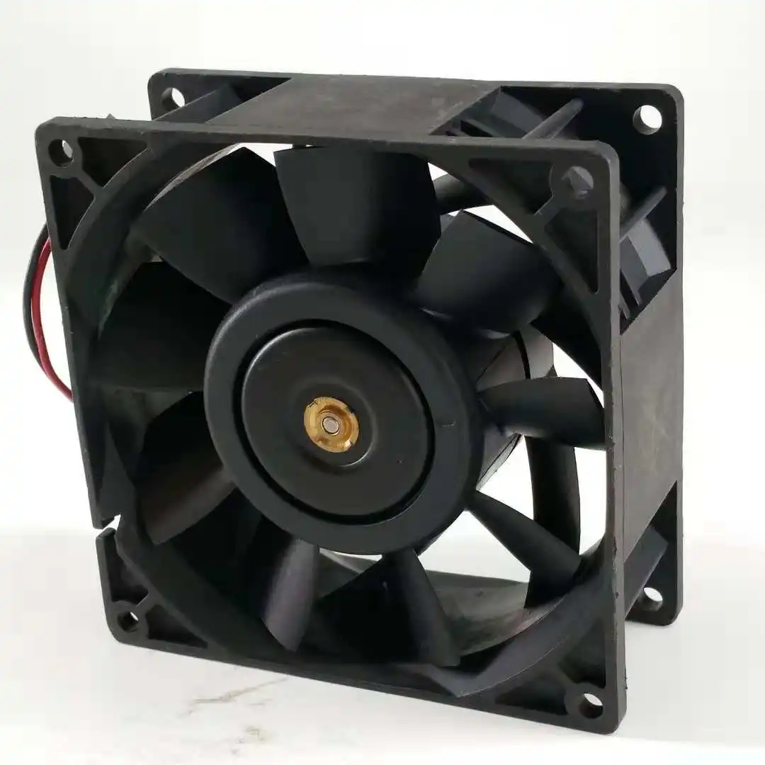 Ventilador de refrigeración 92mm vista frontal