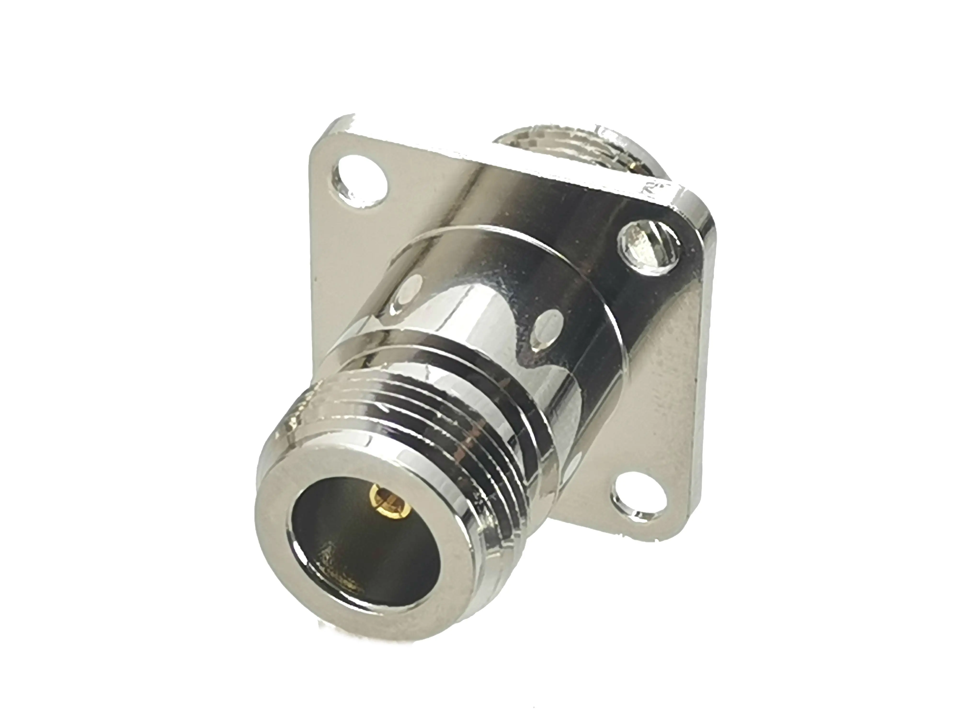 Detalle del conector coaxial con brida