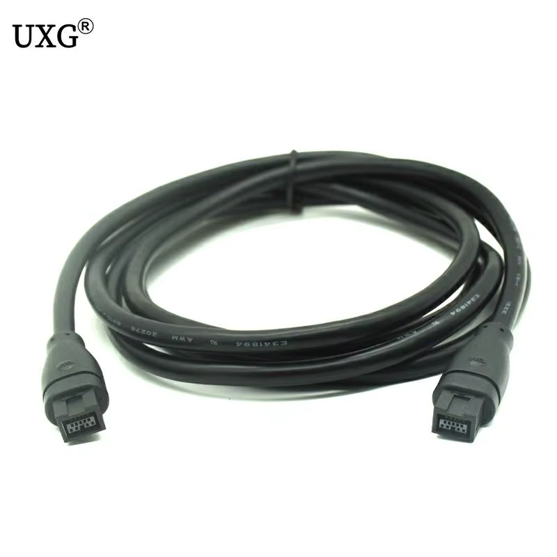 Detalle de conectores FireWire 9 pines