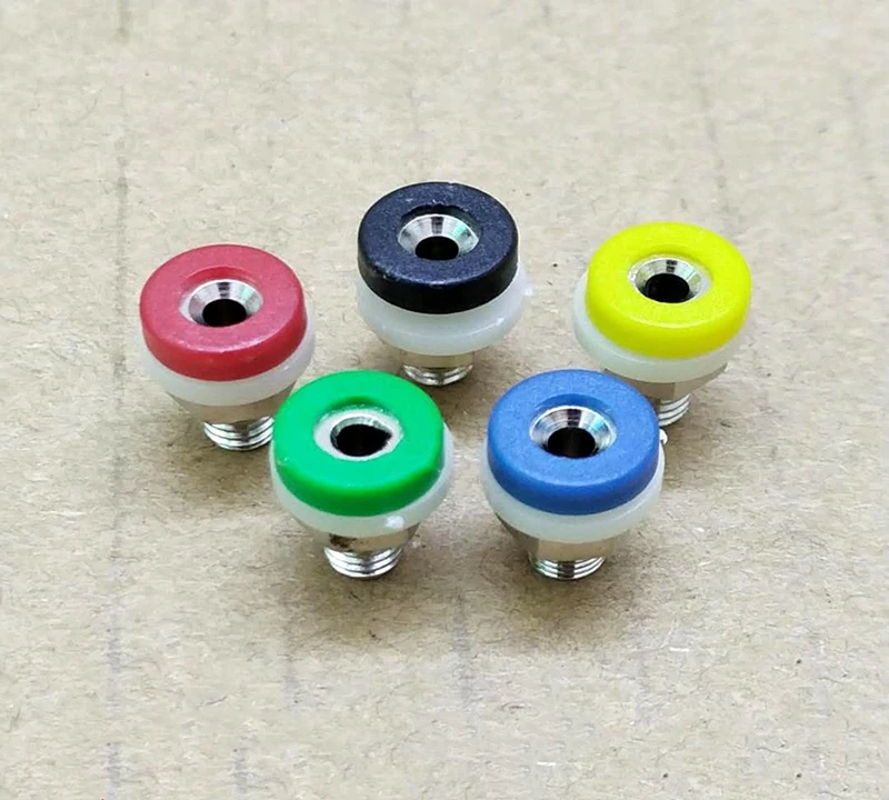 Conectores banana de 2 mm en acción